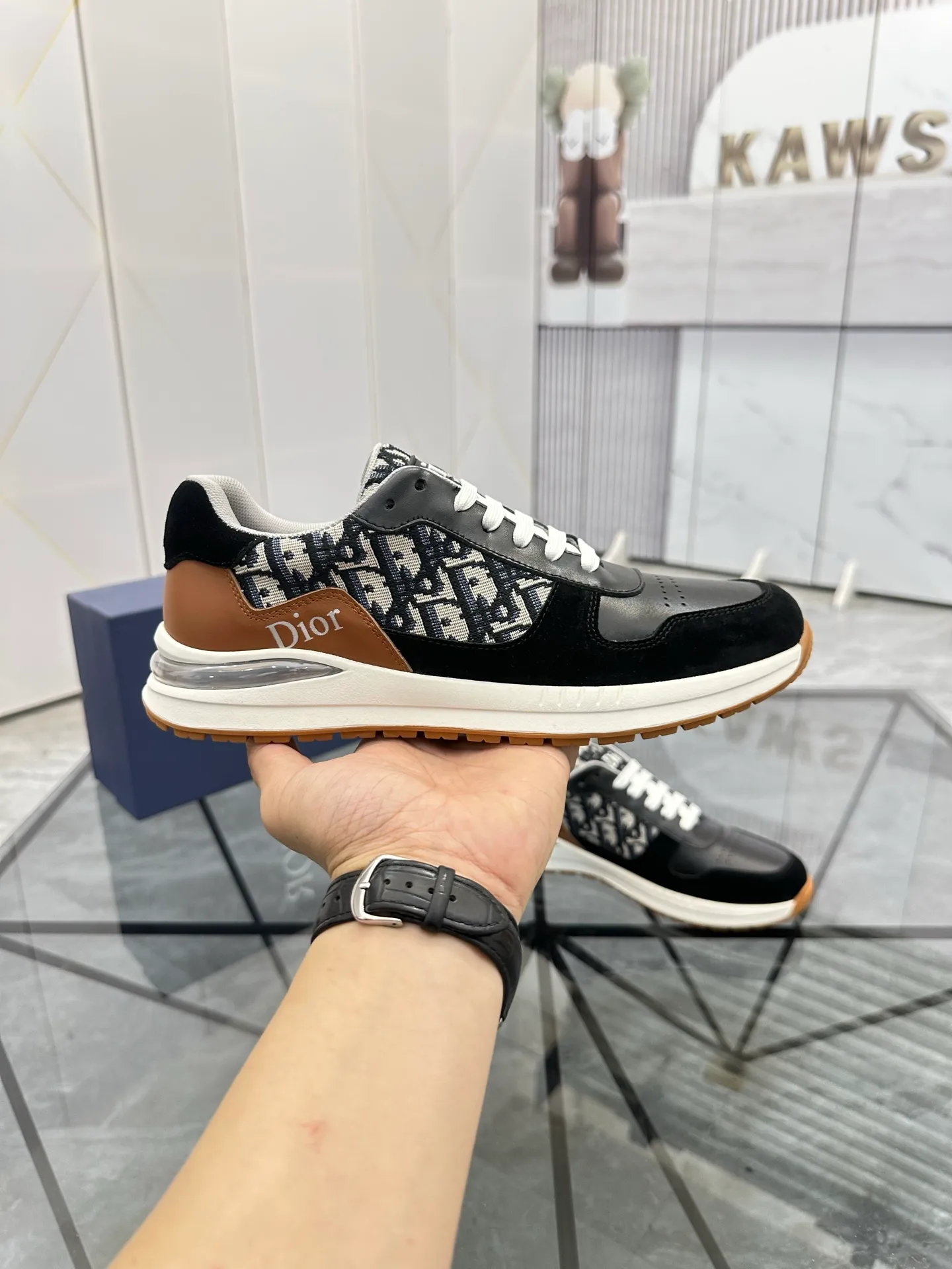 Men's shoes for sale 💰: 💰P420¥ Product trademark: Dior* "Dior*" low-top casual shoes Regular size: 38-44 (can be customized to 45) Product materials: imported cowhide leather upper spliced ​​with original fabric, breathable lining, original outsole. No.:6735